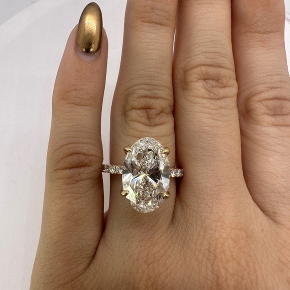 Jewelry - 5.20 carat g vs1 oval diamond engagement ring pavé band yellow gold